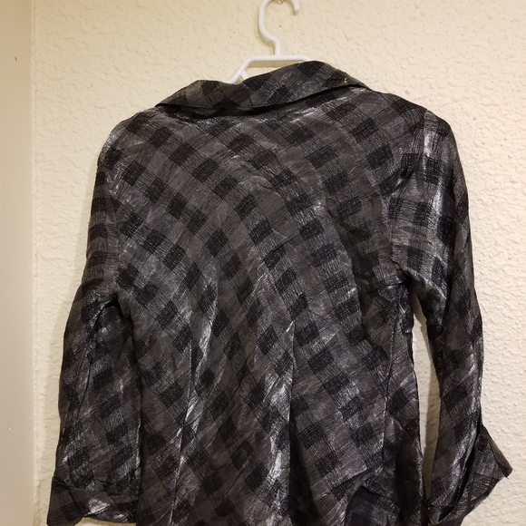 Vintage Selene Sport Button-Up - Picture 5 of 5